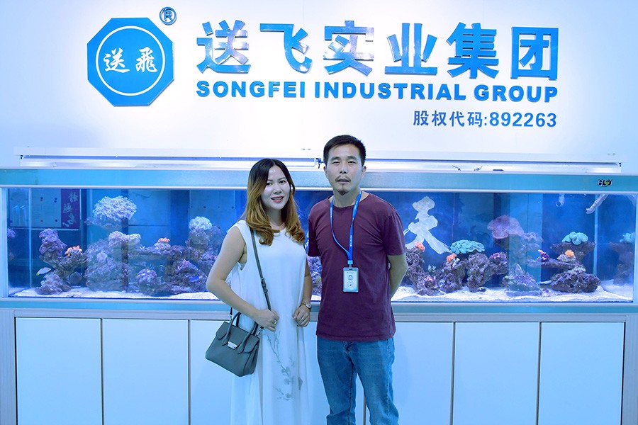 熱烈歡迎臻達燈飾工程領(lǐng)導(dǎo)蒞臨我公司考察！